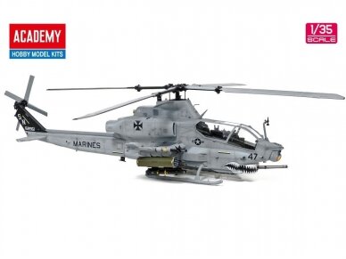 Academy - USMC AH-1Z "Shark Mouth", 1/35, 12127 4