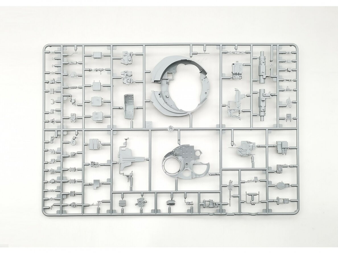 Amusing Hobby T 72m1 With Full Interior Scale 1 35 35a038 Plastic Model Kits Eshop Modeliukai Lt