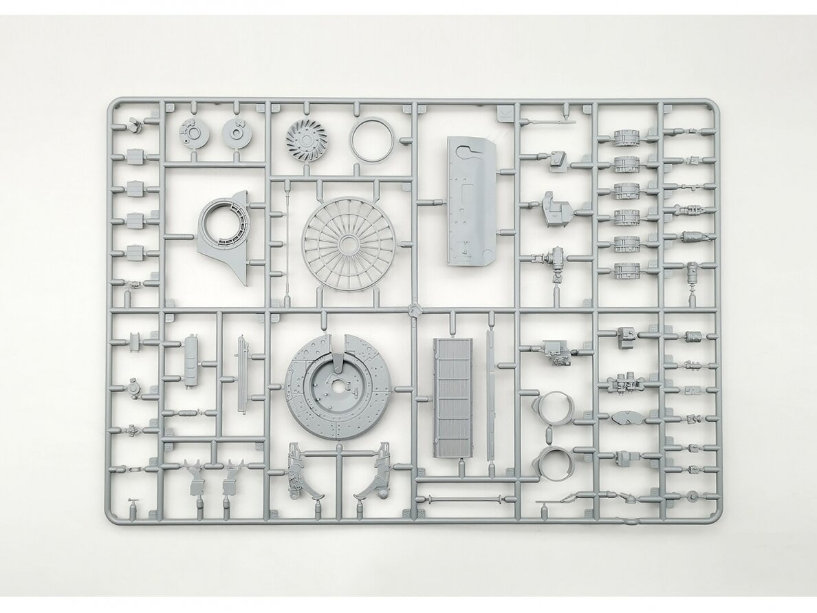 Amusing Hobby T 72m1 With Full Interior Scale 1 35 35a038 Plastic Model Kits Eshop Modeliukai Lt