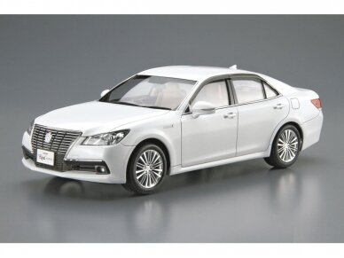 Aoshima - GRS210/AWS210 Toyota Crown Royal Saloon Early model / Late model, 1/24, 05952 3