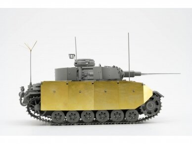 Border Model - Pz.Bef.Wg.III Ausf.K 2in1 w/Schürzen, 1/35, BT-048 2