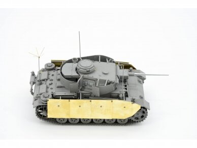 Border Model - Pz.Bef.Wg.III Ausf.K 2in1 w/Schürzen, 1/35, BT-048 7