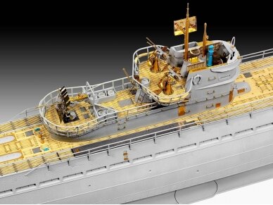 Revell - Deutsches U-Boot German Submarine Type IX C Platinum Edition, 1/72, 05180 3