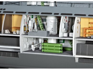 Revell - Deutsches U-Boot/German Submarine Type XXI with interior, 1/144, 05078 4