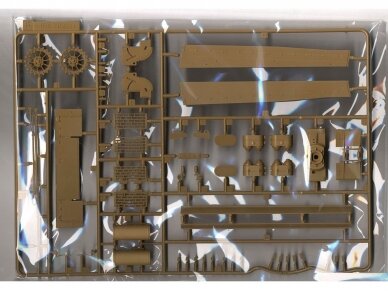 Rye Field Model - Sd.Kfz. 181 Pz.kpfw.VI Ausf. E Tiger I Middle Production W/ Full Interior, 1/35, RFM-5010 1