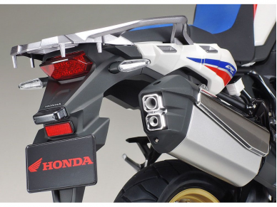 Tamiya - HONDA CRF 1000L Africa Twin Enduro, 1/6, 16042 6